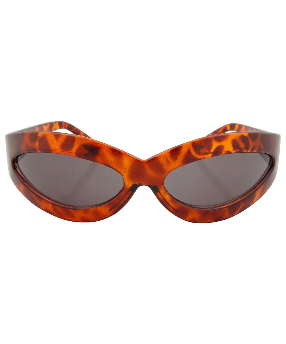 BANDITO Tortoise Fashion-Forward Sunglasses