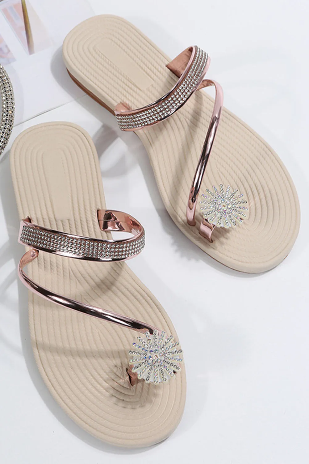 Women Rhinestone Flip Flops Toe Ring Summer Beach Flat Sandals